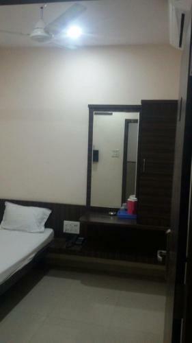 Hotel Rajyog Lodge