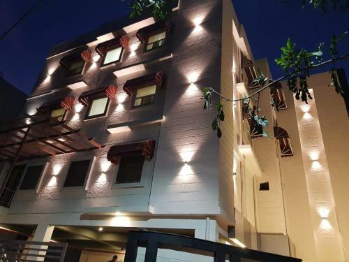 Hotel Gokul Grand