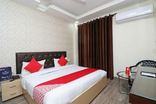 Hotel Oyo 23660 Nath Residency Guest House