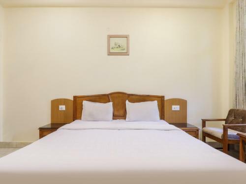 Collection O 83443 Hotel Anmol