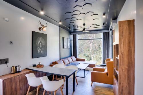 Villa Saffronstays Elysian