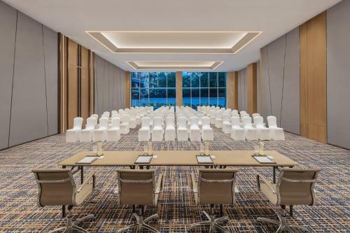 Hotel Fairfield By Marriott Dehradun