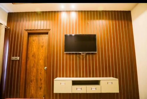 Anandhomes Luxury 3bhk Apartment