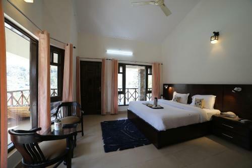 Saffronstays Ghughuti Ku Baasa