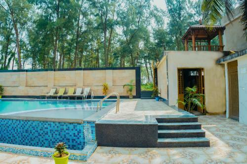 Hotel Sea N Sand