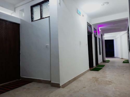 Hostal Shivalik Guest House / Hotel