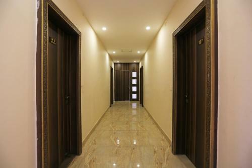Oyo 23334 Hotel King's Fort