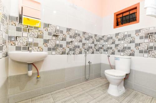 Hostal Vaccinated Staff- Oyo 78059 Sam Apartment
