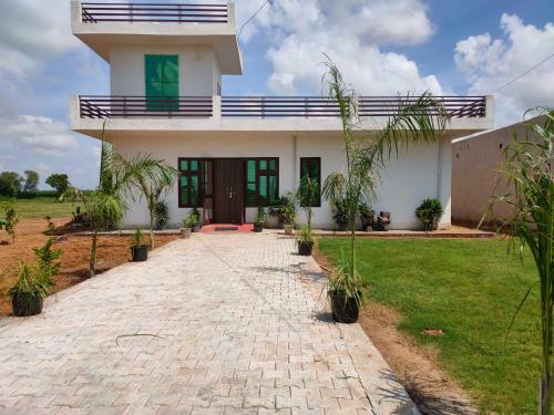 Villa Dr Kauls Farm Near Gurugram