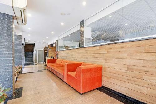 Hotel Oyo Townhouse 595 Majestic Inn