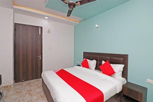 Oyo 39592 Hotel Akashdeep