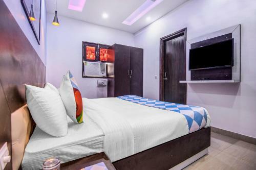 Hostal Collection O 82677 Hotel Apj Grand