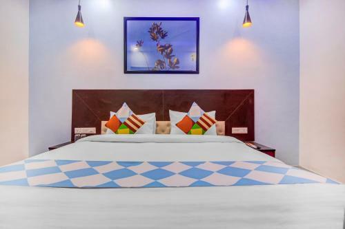 Hostal Collection O 82677 Hotel Apj Grand