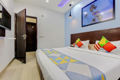 Hostal Collection O 82677 Hotel Apj Grand
