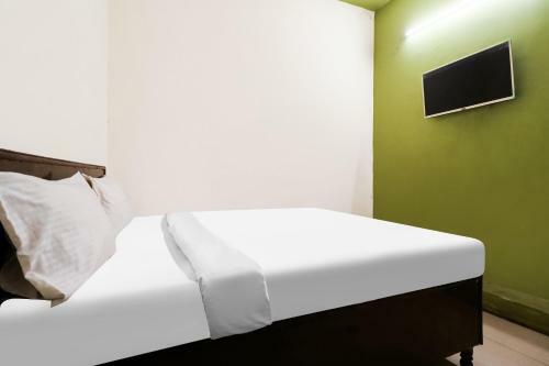 Oyo 80749 Hotel The Glory Palace