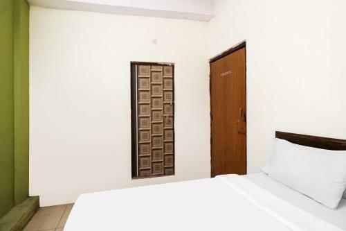 Oyo 80749 Hotel The Glory Palace