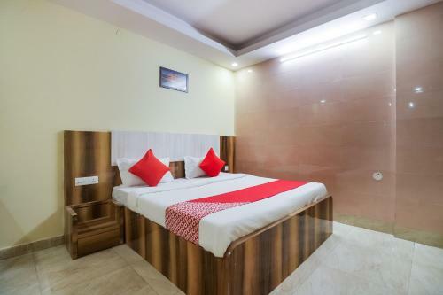Oyo 68039 Hotel Kavya