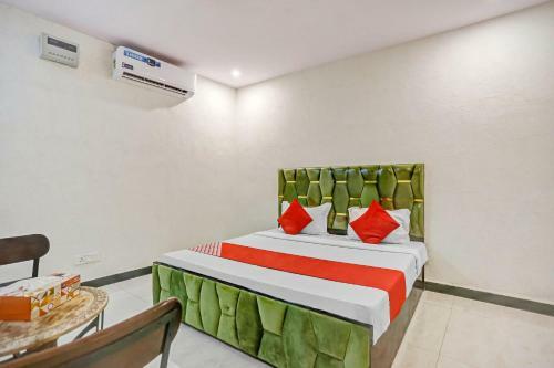 Hotel Oyo 80905 Gold Forest
