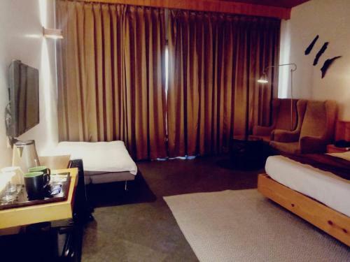 Hotel Tarangi Resort & Spa - A River Access Property