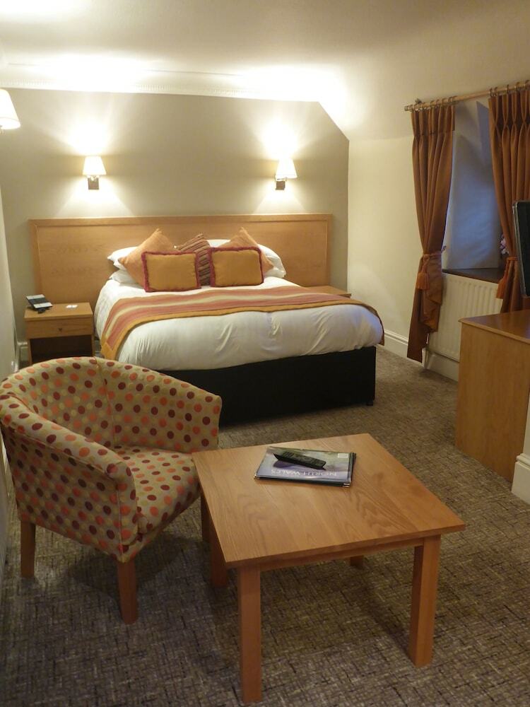 Royal Oak Hotel