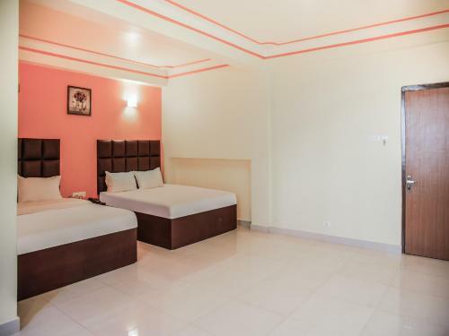 Hotel Collection O 83436 Shree Kunj White Lotus