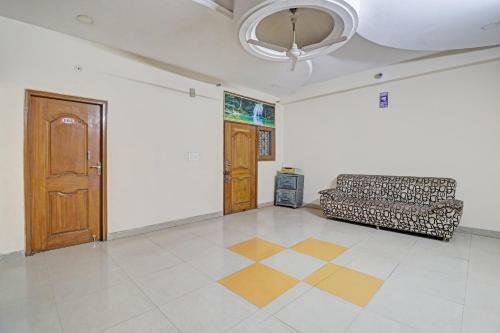 Hotel Capital O 86261 Orange Tree Residency