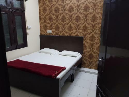Sharda Hotel By Wb Inn
