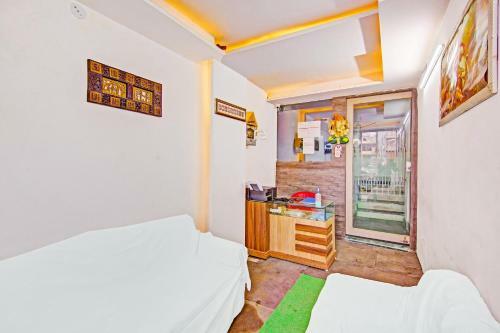 Oyo 85969 Hotel King