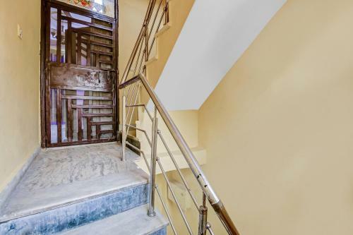 Hotel Oyo Flagship 83807 Krishna Palace