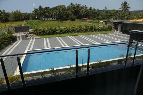 08 Bedroom Entire Villa Apartment Saligao