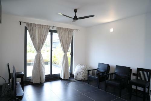 08 Bedroom Entire Villa Apartment Saligao