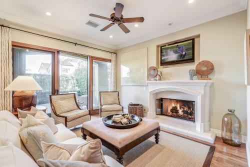 Beach Villa At 507 Goldenrod