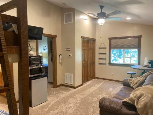 Beautiful Guesthouse In Crestline
