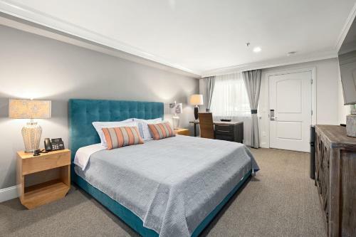 Hotel Huntington