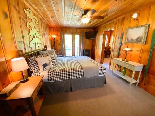 Posada Riverside Mountain Lodge