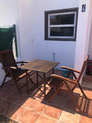 Casa 2 Plantas Con Gran Jard�n