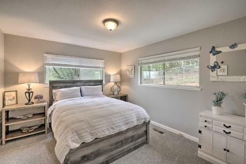 Charming And Pet-friendly Pine Grove Retreat!