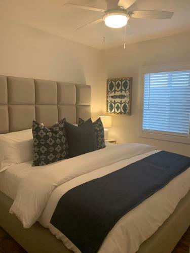 Villa Huntington Highlight - Pool, Patio, Close To Beach