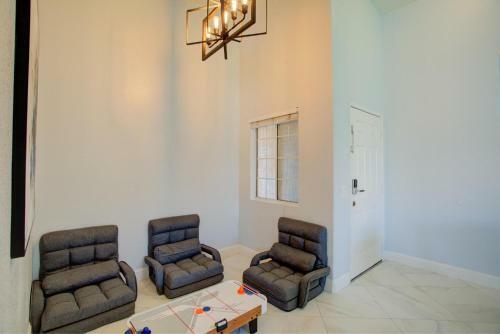 Top Rated 5 Star Getaway 4br 2 Bathroom