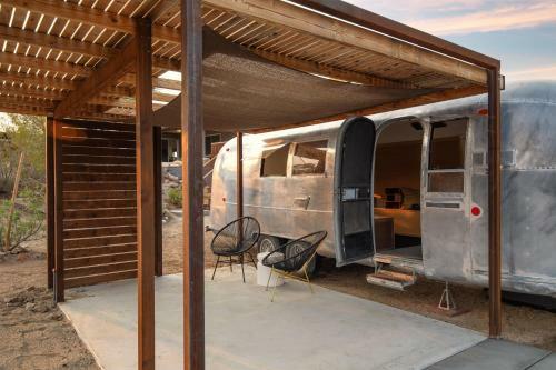 Via Rocosa - Smoketree