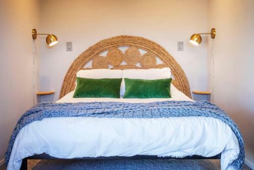 Made In The Shade - Central, Hot Tub, Ac, Sleeps 8
