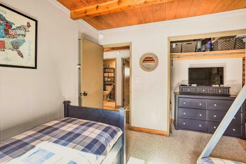 Pet-friendly Kings Beach Log Cabin With Hot Tub