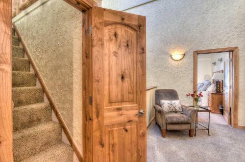Brockway Springs Lodge