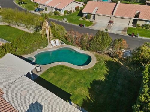 Stunning 5 Star Home Retreat Private Pool-spa-bbq 4br-