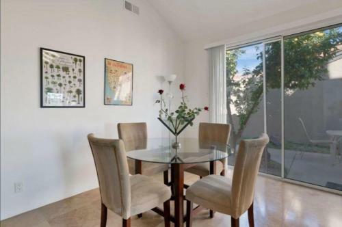 Desert Serenity 5 Star Private Pool-spa-bbq 3br-