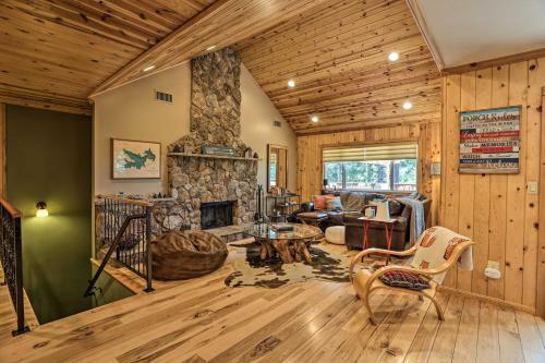 Lake Arrowhead Cabin Less Than 2 Mi To Blue Jay Bay!