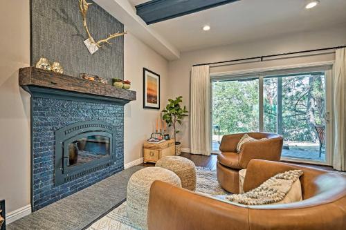Luxe Lake Arrowhead Farmhouse With Deck And Patio