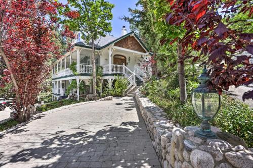 Ornate Lake Arrowhead Home Private Hot Tub And Deck