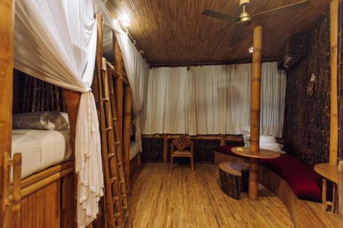 Villa Temple House 3bds Eco Bamboo House Pool River View