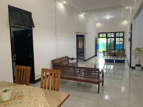 Hostal Kenzo Guest House
